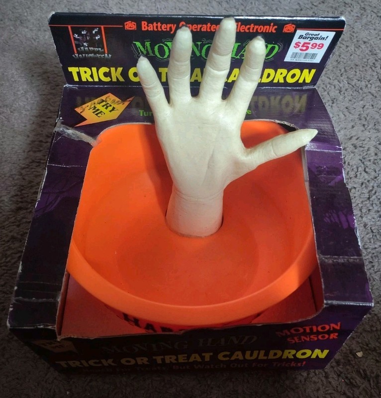NEW Hand Animated Trick or Treat Cauldron Halloween Decor Candy Bucket BY TONY
