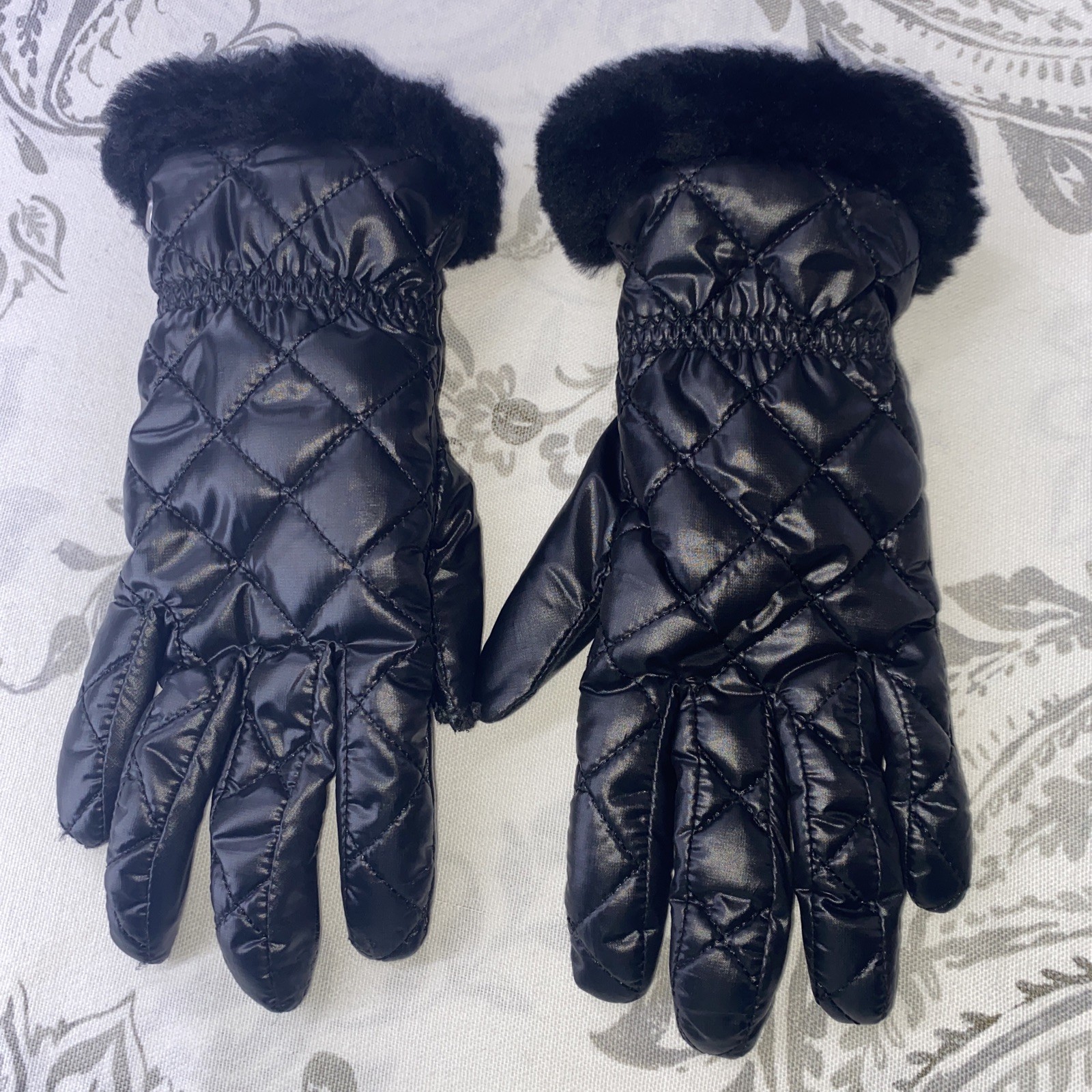 UGG All Weather Touchscreen Compatible Quilted Pe… - image 1