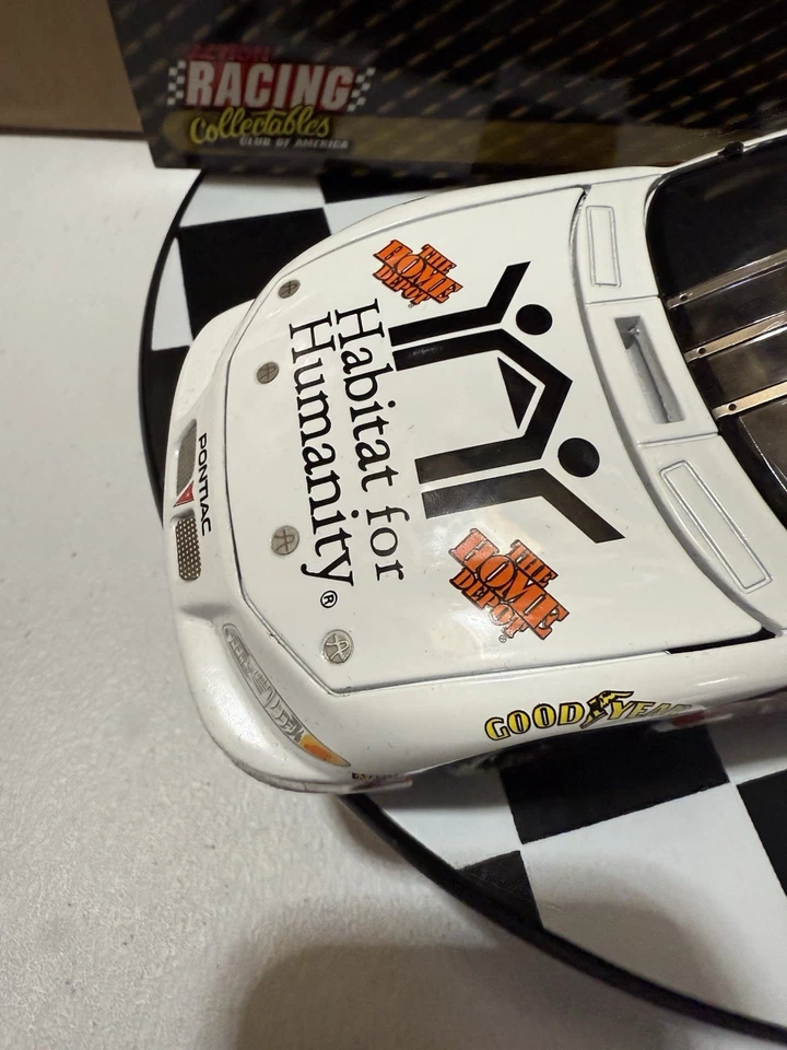 Tony Stewart ELITE #20 Home Depot Habitat For Humanity 1999 1/24 Diecast - Image 3 of 4