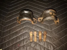 1993 93' Chevy Suburban 1500 4x4 Front Stabilizer Sway Bar Brackets w/ Bolts OEM