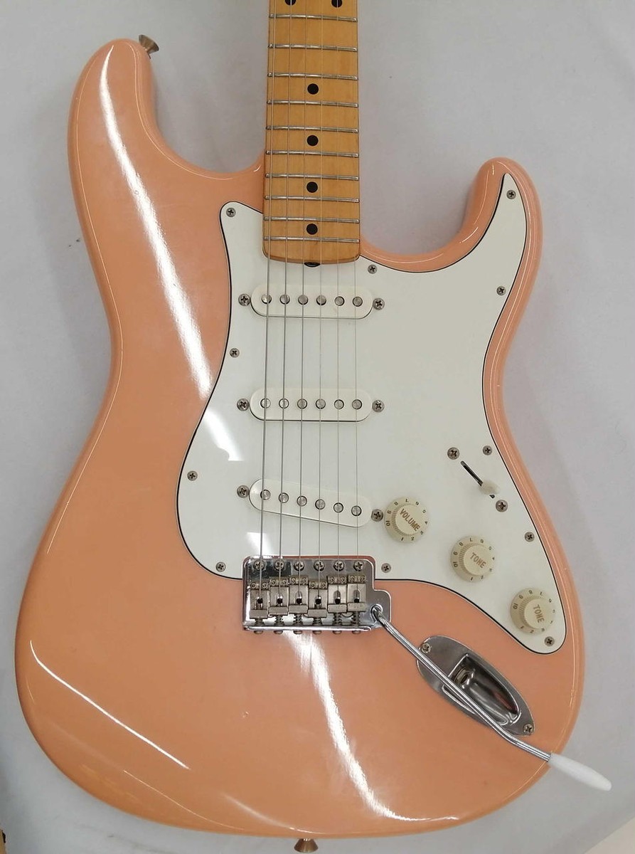 FENDER JAPAN STRATOCASTER Electric Guitar-11 | eBay