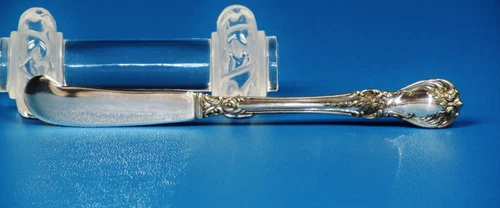 Old Master by Towle Sterling Silver Butter Spreader Flat Handle 5 3/4". 27. Gram