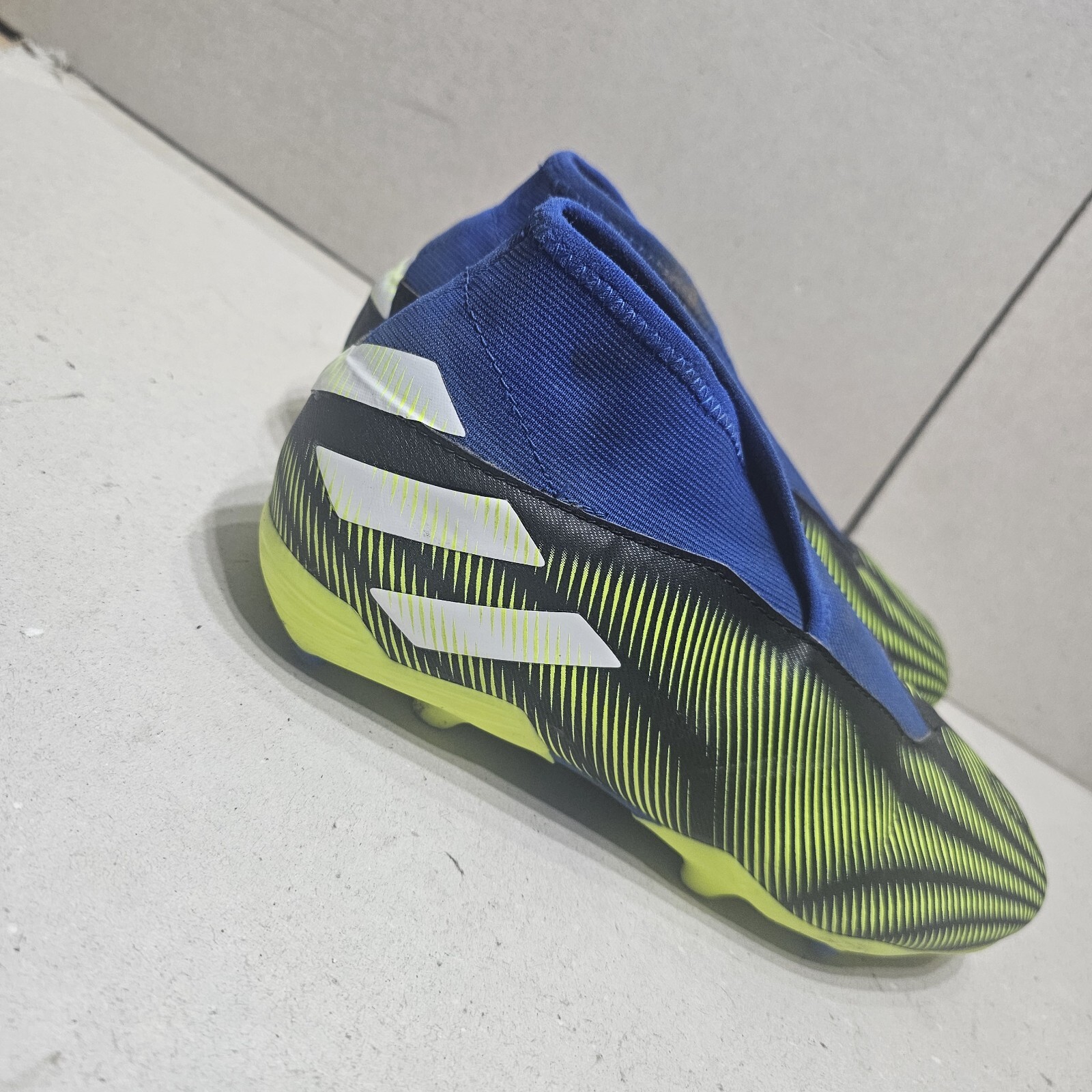 SAOLA ADIDAS NEMESIS 3 CALZINI UOMO SUOLA SAGOMATA GIALLO BLU SCARPE CALCIO UK5