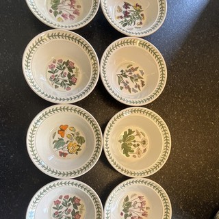 Portmeirion Set of 8 Ceramic Floral Bowls White with Green Leaf Border