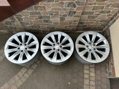 1x Alu Felge Tesla Model S 004 Aluminum rim 105933700B 19 Zoll 8.0 5x120 40ET