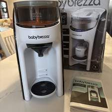 Baby Brezza / Formula Pro Advanced Baby Formula Dispenser /White Great Condition
