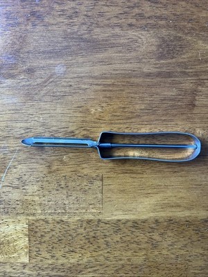 EKCO Vintage Floating SS Blade Peeler Vegetable Potato Stainless Excellent USA