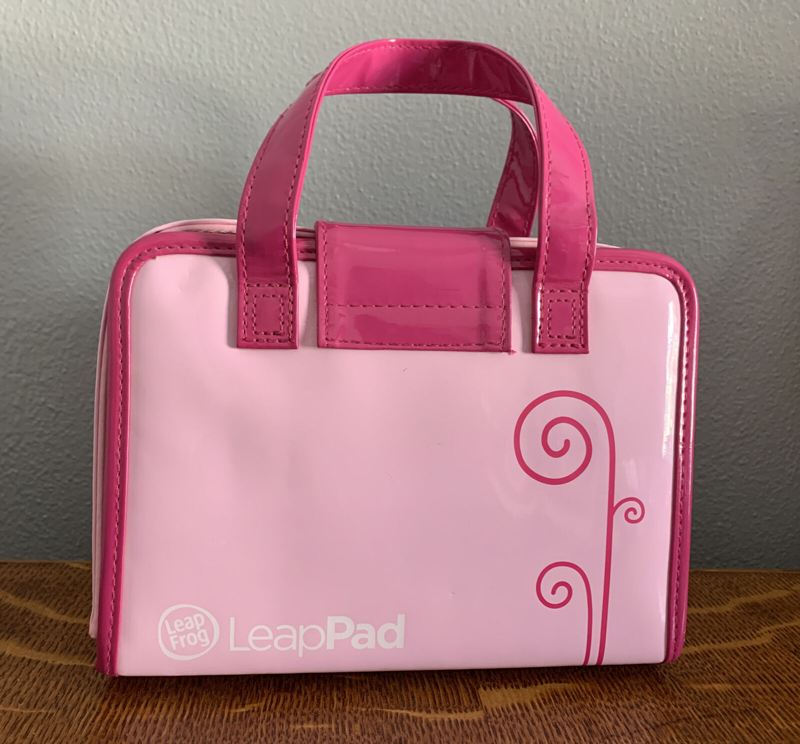 Leapfrog Fashion Bag: Redefining Style and Functionality