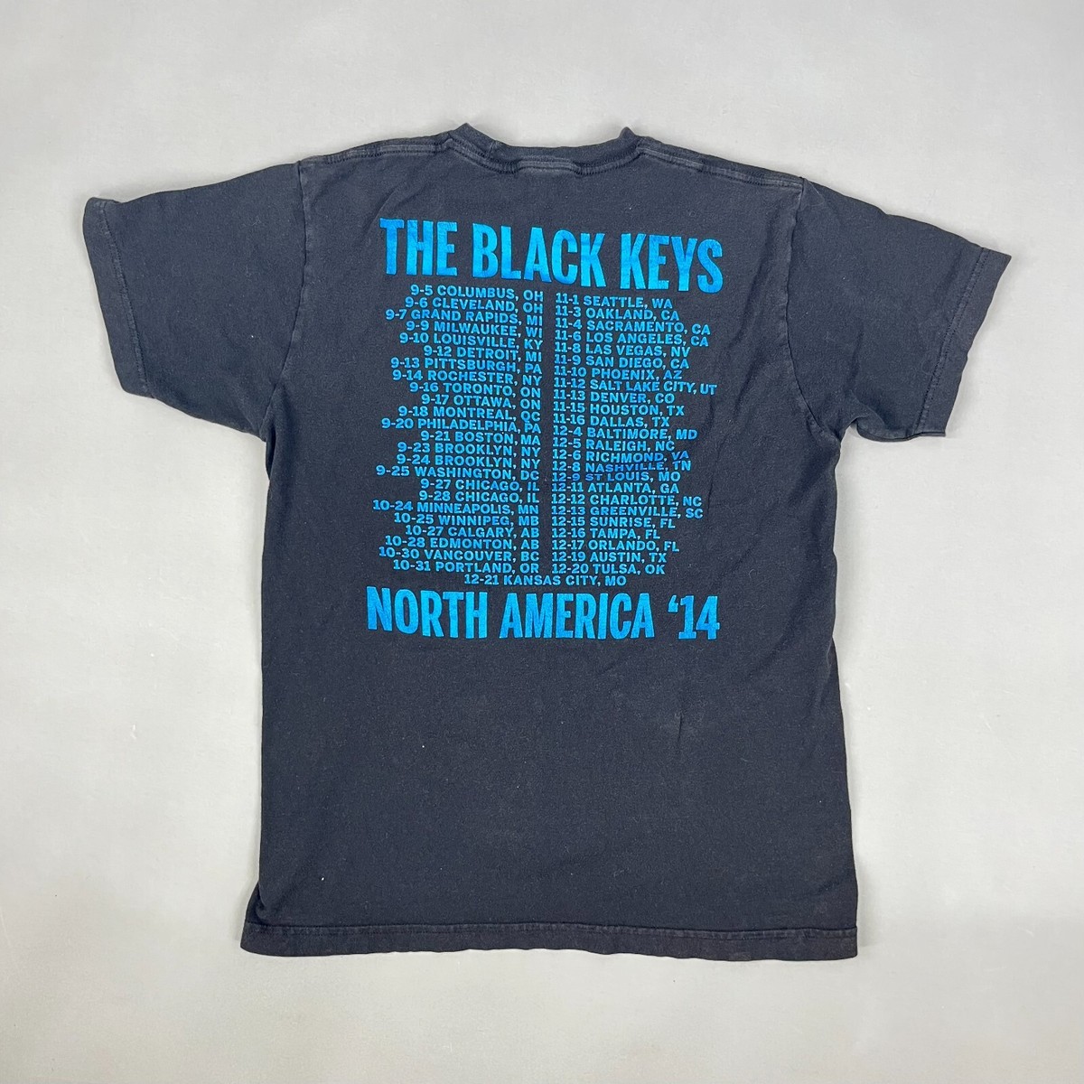 新品未使用　THE BLACK KEYS TOUR Tシャツ　サイズXL The Black Keys Turn Blue Tour Shirt 2014 Official Concert