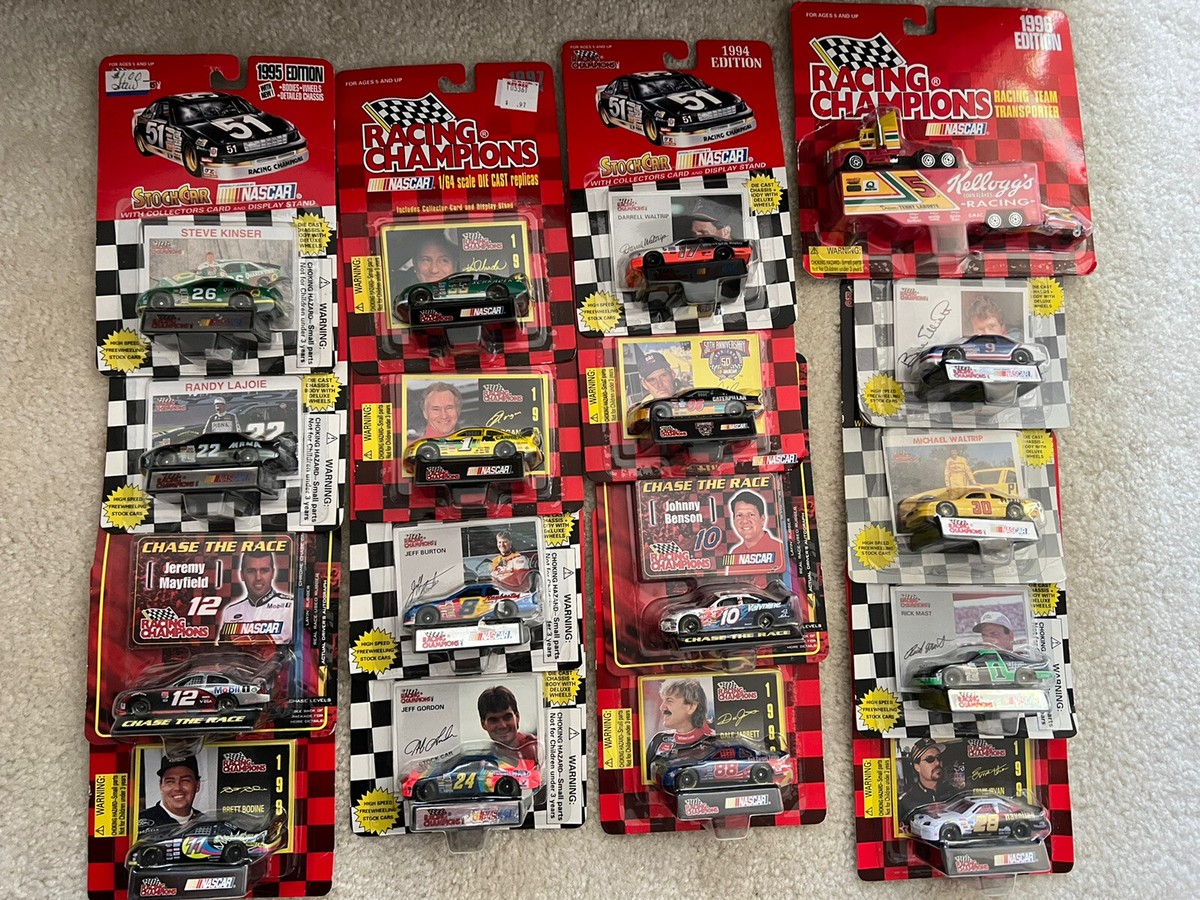 Racing Champions NASCAR ミニカー 4台セット Vintage Nascar Racing Champions Diecast Cars — 16 Cars and 1