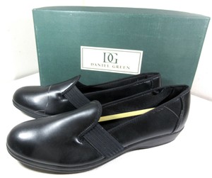 daniel green slippers narrow