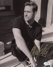 Oliver Jackson Cohen Haunting Hill House Autographed Signed 8x10 Photo ACOA COA