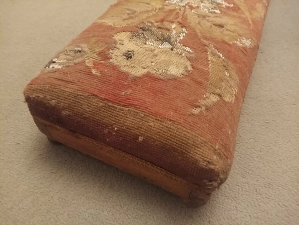  Victorian FootStool Needlepoint Tapestry Beaded 110cm Handmade C.1870 antique  - Image 4 of 4