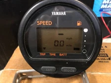 Yamaha 6Y5 83570 A0 00 Multi Function Speedometer & Fuel Gauge