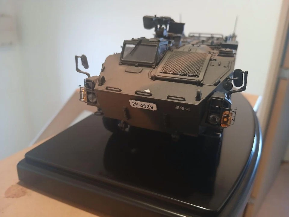 Portapersonale corazzato Tamiya 1/35 Japan GSDF Type 96 costruito e dipinto - Immagine 2 di 4