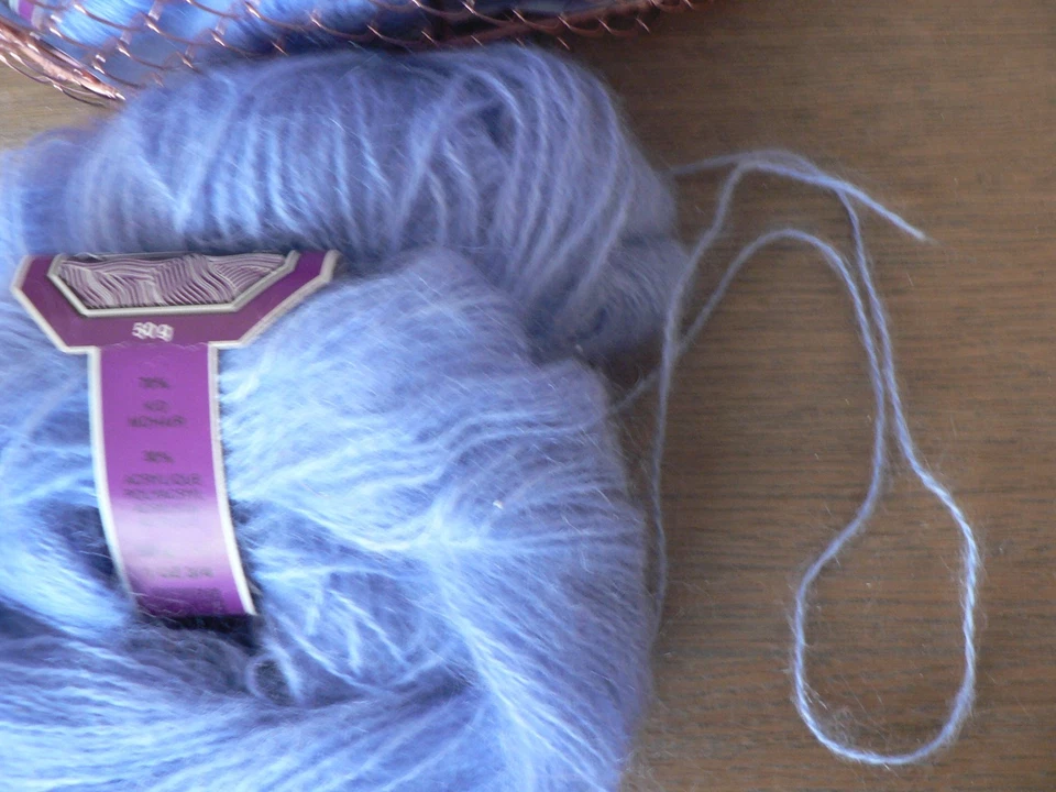 Lot de 9 pelotes de kid mohair 70% MOHAIR phildar bleu neuves 50g - Photo 4/4