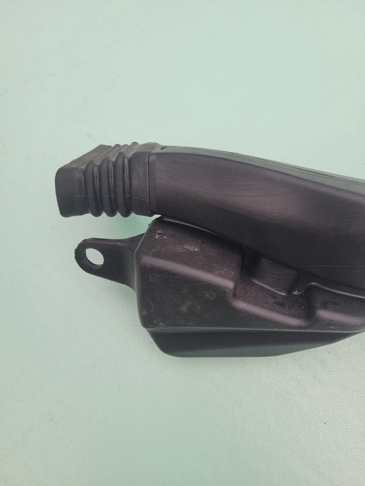 NUEVO COLECTOR DE AIRE DERECHO DERECHO DUCATI 848 1098 1198 44211492A ADMISIÓN Foto 3 de 4