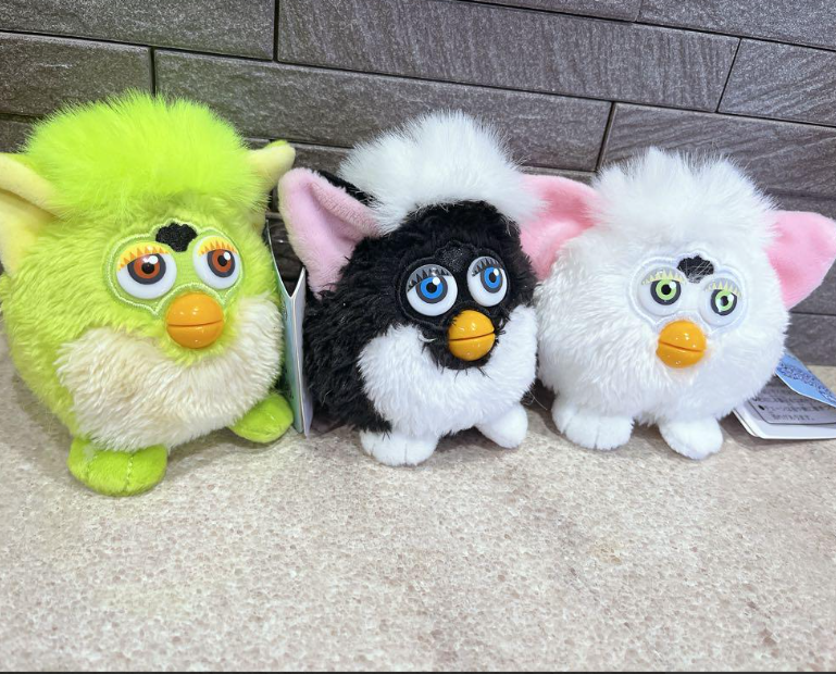 Furby 電子ぬいぐるみ 廃盤品　新品未開封品 未開封 Furby ファービー 日本語 ぬいぐるみ ⑤ - メルカリ