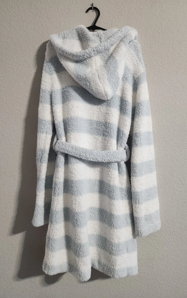 Bata corta Barefoot Dreams azul y blanco con capucha cinturón bambú chic tejido talla grande Foto 4 de 4