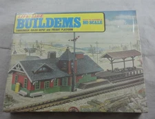 HO Scale Trains Life-Like Timberneck Gulch Depot/Freight Platform Scenery Set