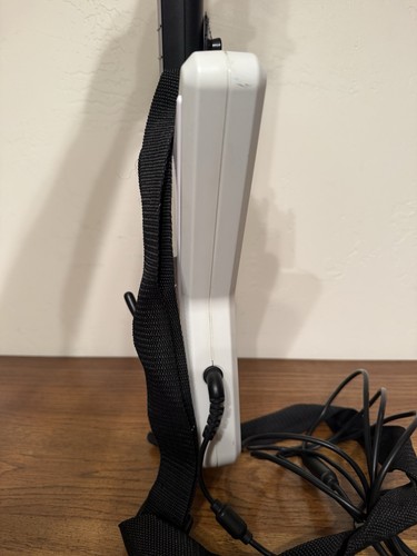 GUITAR HERO XPLORER XBOX 360 GUITAR RED OCTANE WIRED USB BREAKAWAY CABLE & GAME - Picture 7 of 11