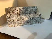 Concord Miniatures 1:1 scale dollhouse furniture