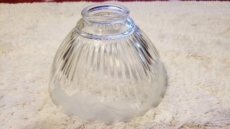 CUBIERTA/SOMBRA DE VIDRIO TRANSPARENTE VIDRIO ACANALADO ESMERILADO BORDE FLORAL 2" AJUSTE ENVÍO GRATUITO Foto 2 de 4