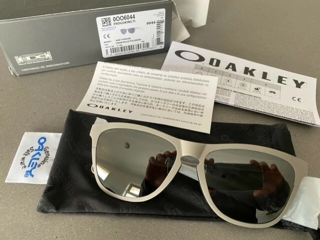 Titanium oakleys cheap