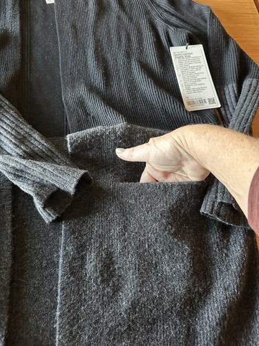 Lululemon Women’s Restful Intention Sweater Wrap size 10 Grey/Black - Picture 5 of 8