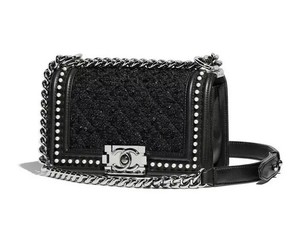 chanel tweed pearl bag