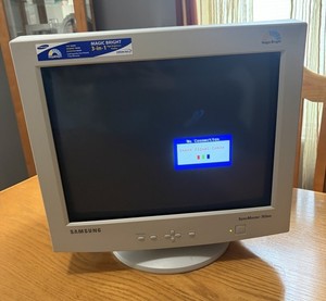 【送料込み・動作確認済】 Samsung CRTモニター 765DFX 17型 SAMSUNG 990DF Black 19