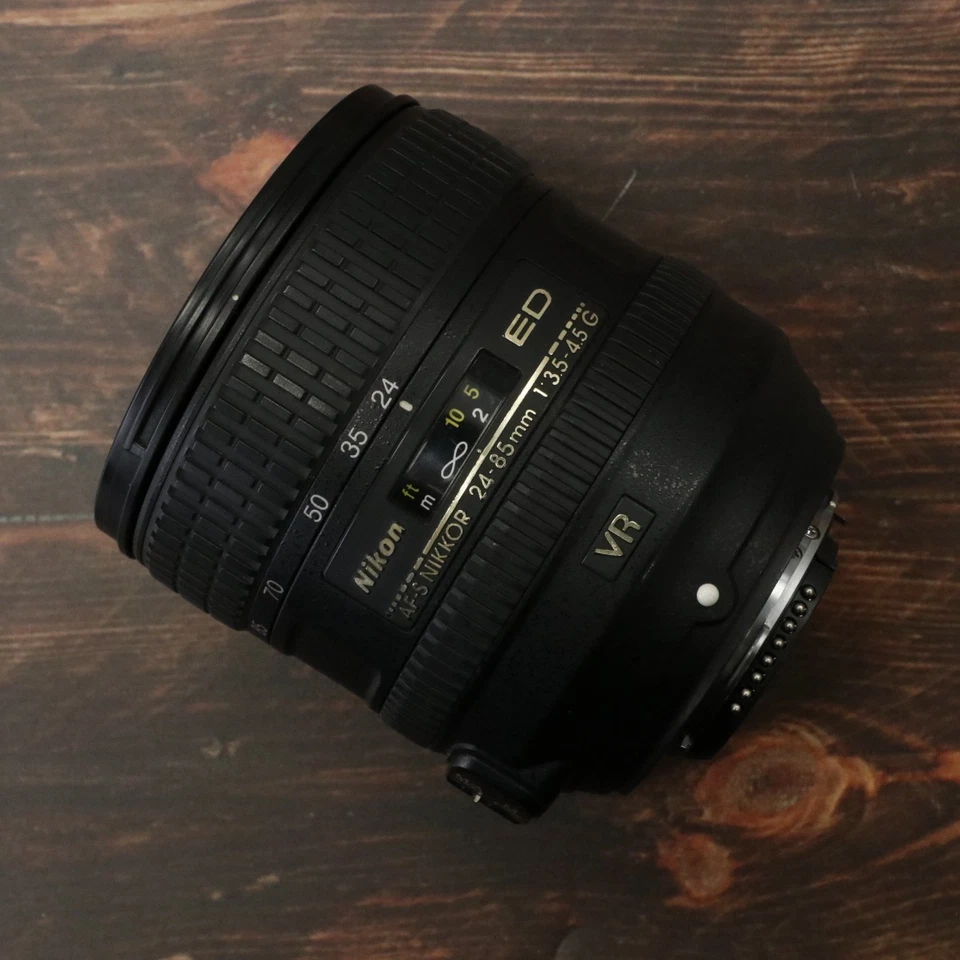 Objectif zoom Nikon AF-S NIKKOR 24-85mm F3.5-4.5G [Near Mint] #8060 - Photo 1/4