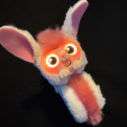 Juguete de muñeca parlante Little Live Pets Wrapples Bonnie rosa blanco azul probado funciona - Imagen 1 de 12