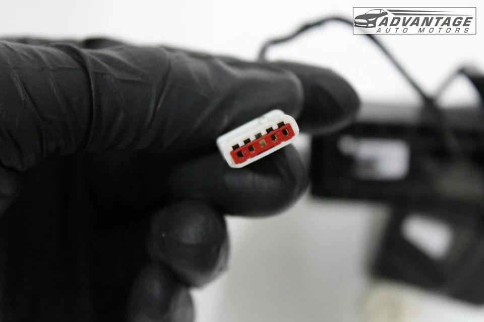 2018-2025 CHEVROLET MALIBU ПЕРЕДНЯЯ ПРАВАЯ БОКОВАЯ НАРУЖНАЯ ДВЕРНАЯ РУЧКА С ОСНОВАНИЕМ OEM - Изображение 4 из 4