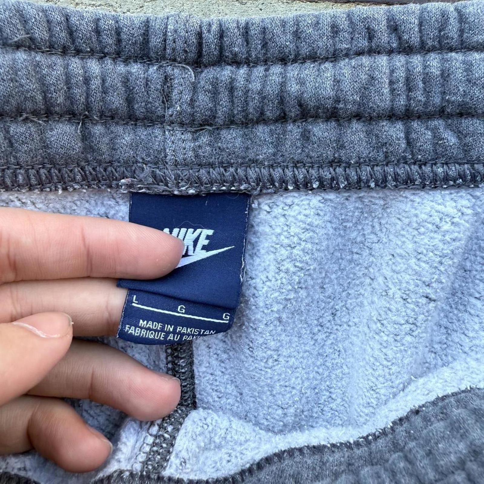 VTG Y2K Nike Grey baggy sweatpants size large  thumbnail 3