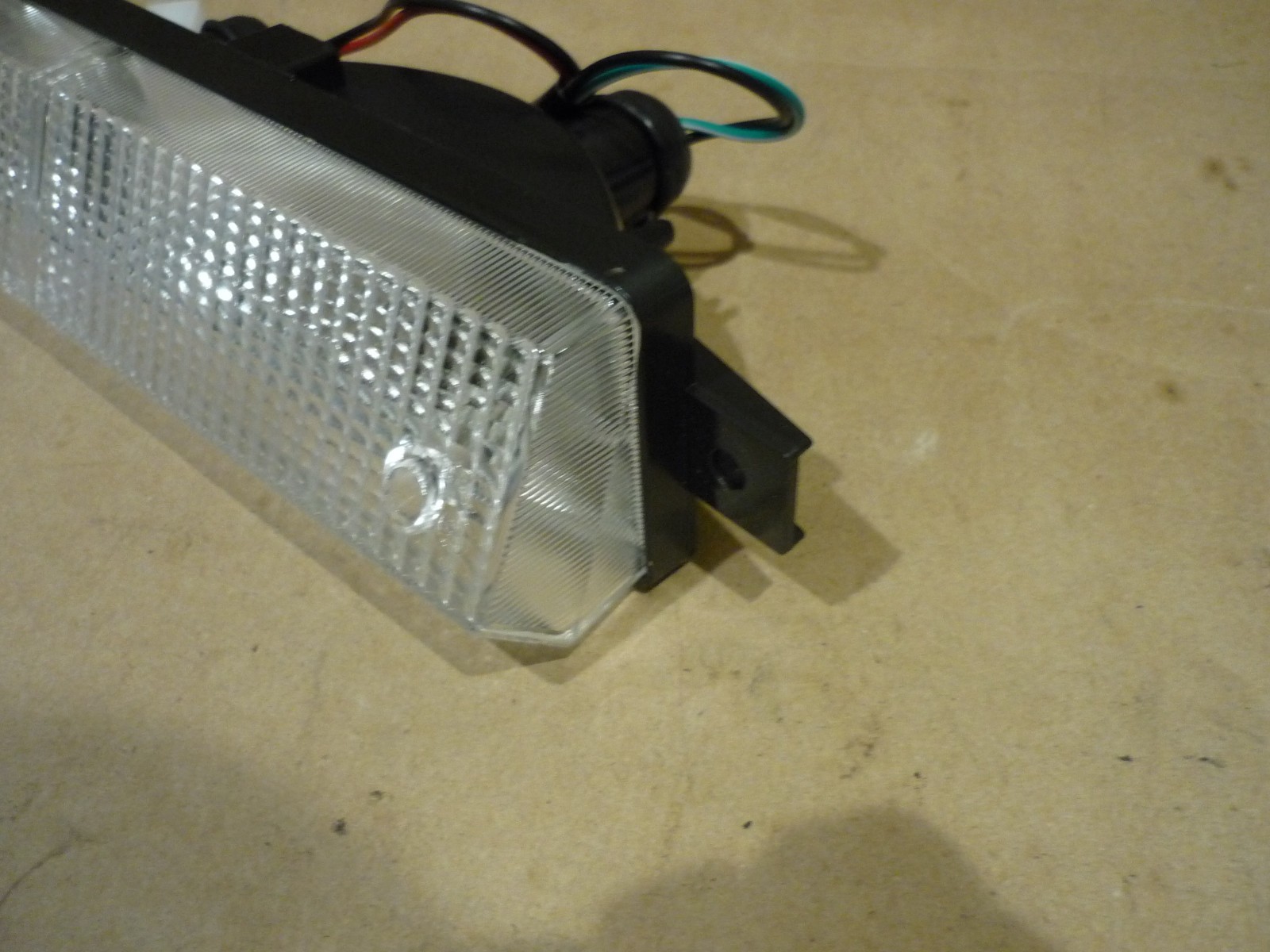 Ferrari 308  - RH Front Indicator Lamp Assy With Clear Lens-(NEW) - P/N 60121001