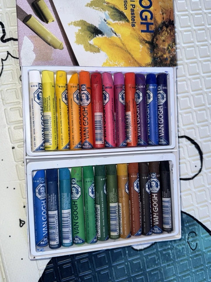 Van Gogh 24 Superfine Oil Pastels General Selection Quality Set - Image 2 of 3