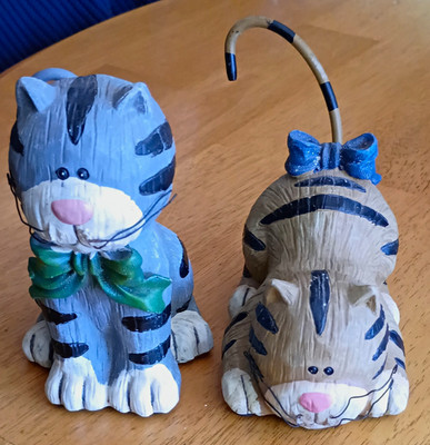 2 Collections Etc. Vintage Resin Chubby Cat Figurines Striped Tabby Metal Tail