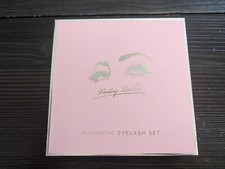 4 Pair Magnetic Eyelashes & Eyeliner w/Mirror