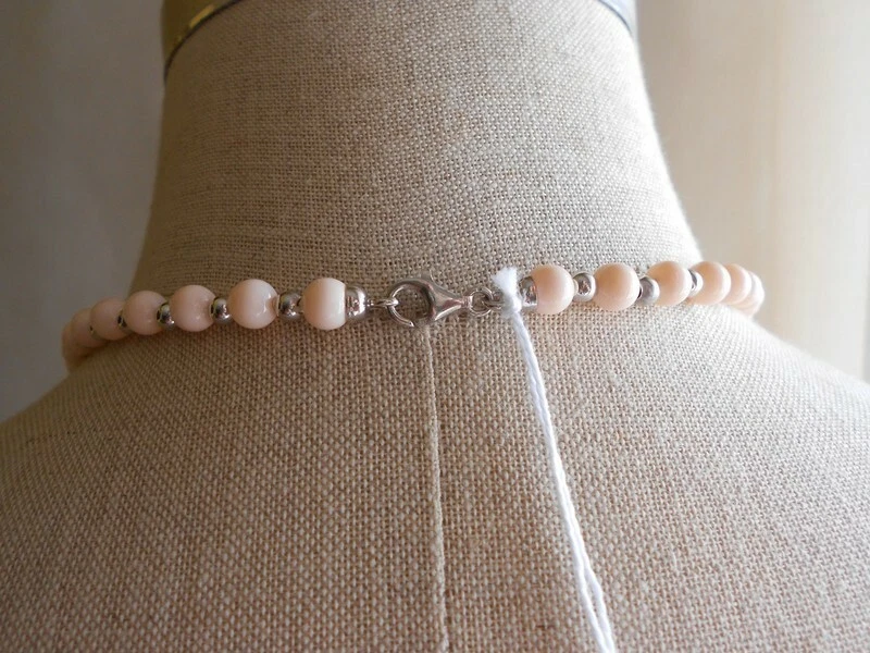 COLLANA IN VERE PERLE D'ACQUA DOLCE E ARGENTO 925%. Colore rosa. - Immagine 4 di 4