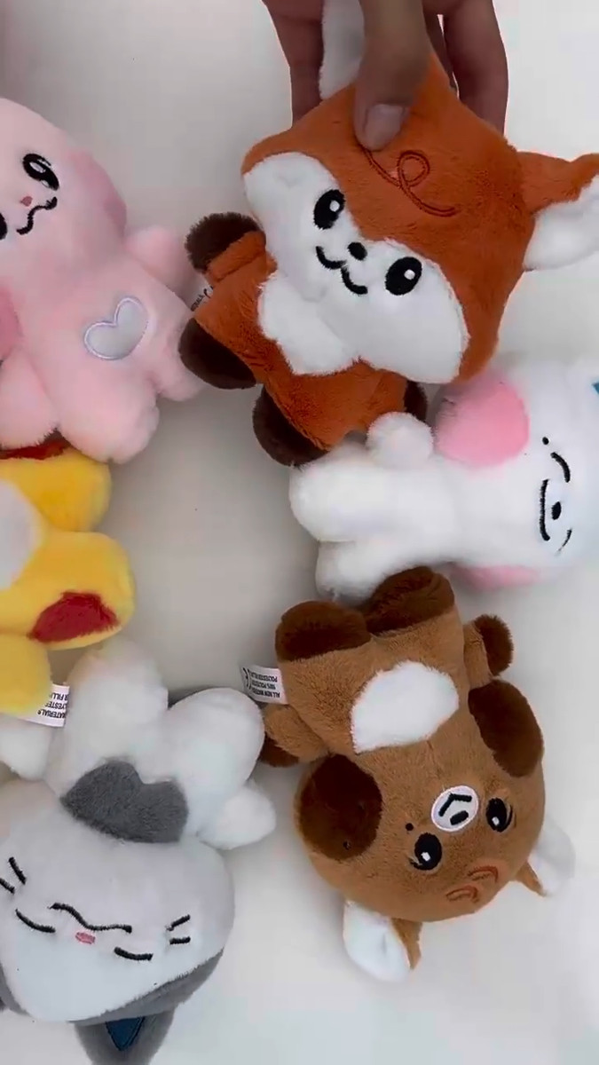 NCT DREAM X LINE FRIENDS Plush Doll Dreamiez Christmas