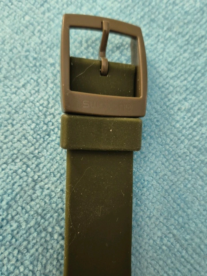 Nuevo Reloj Swatch Green Hero Cronógrafo Fecha Goma Silicona 45mm SUIG401 Foto 4 de 4