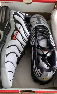 Nike Air Max Plus TN Wolf Grey Bright Crimson DC1936-002 Mens US 12 Brand New 