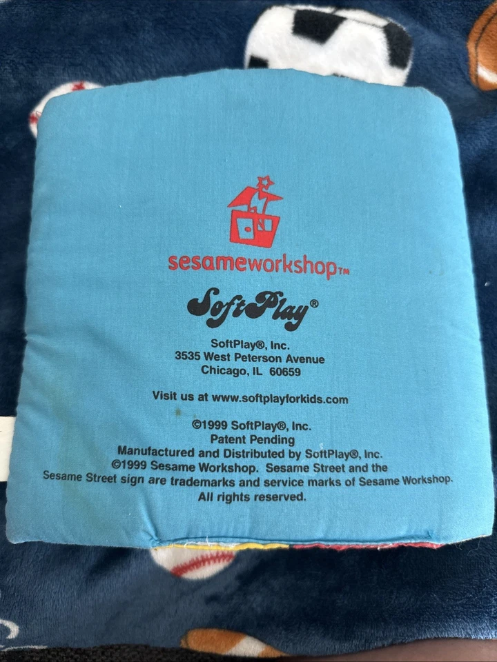 VTG 1999 ELMO SOFT PLAY PEEK A BOO BOOK FOR KIDS GOOD CONDITION - Image 2 of 3