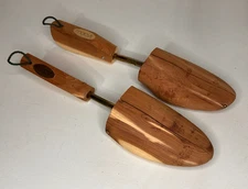 Macy's Cedar Shoe Tree / Stretcher Size XL