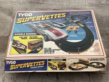 Vintage Tyco Supervettes #T6687 1980’s Slot  Car Set Complete With Cars In box