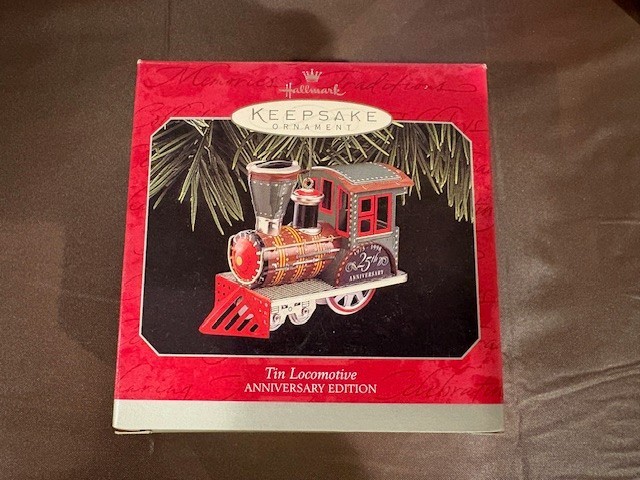 Hallmark Keepsake Ornament Tin Locomotive Annniversary Edition 1998 Engine
