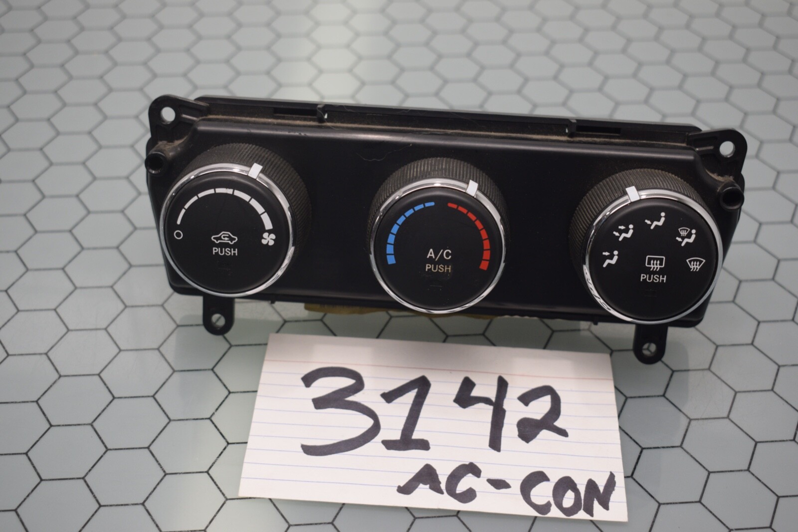 11 12 13 14 15 16 17 Jeep Compass AC and Heater Control Used Stock #3142-AC