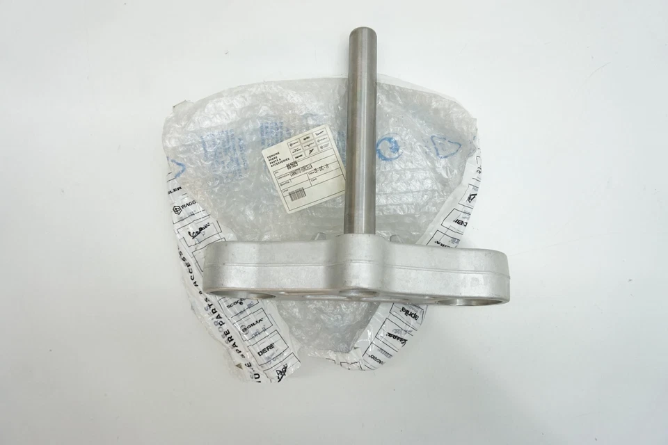 APRILIA Rs 50 Derbi GPR 125 Bajo Tenedor Yugo Puente Inferior Pinza 861629 - Imagen 3 de 4