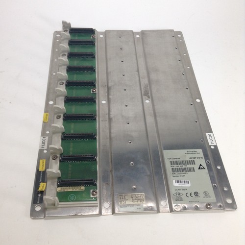 Plano posterior cuántico Schneider Electric 140XBP01000 TSX 10 ranuras usado UMP - Imagen 3 de 4